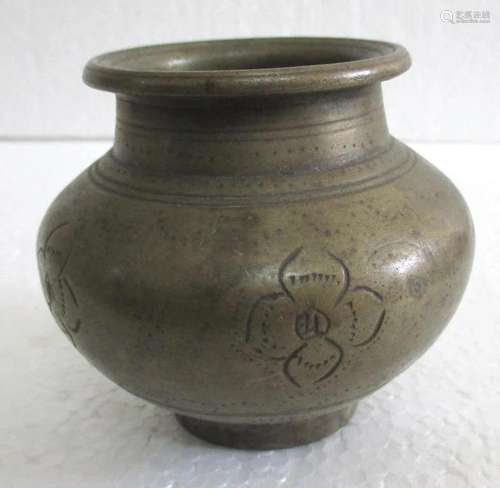 Bronze pot with flowers design