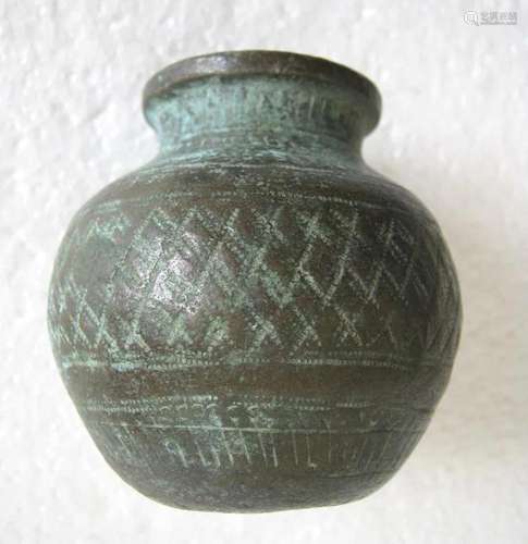 Bronze fine design pot