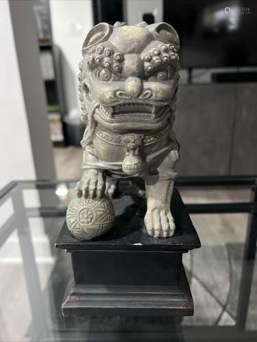Chinese Lion Foo Dog 8.5 Inch Statue