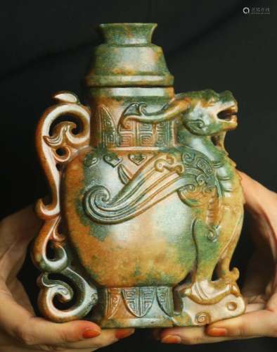 Old natural jade hand-carved statue of dragon big bottle ket...