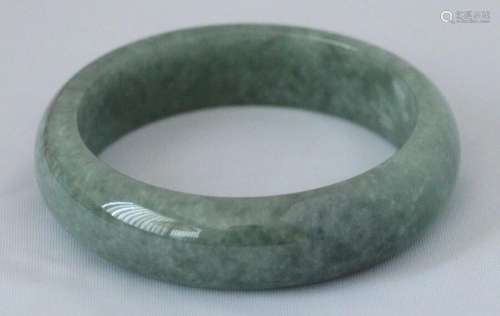 fine Chinese Jade (Jadeite) bracelet (B020)