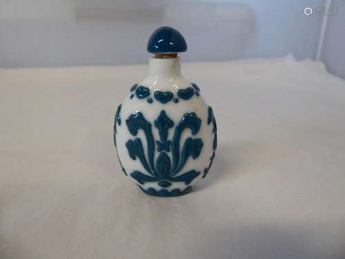 Vintage Peking? Glass Snuff Bottle BlueGreen/ White