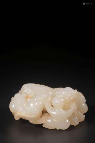 Xinjiang hotan white jade with carved lions play ball furnis...