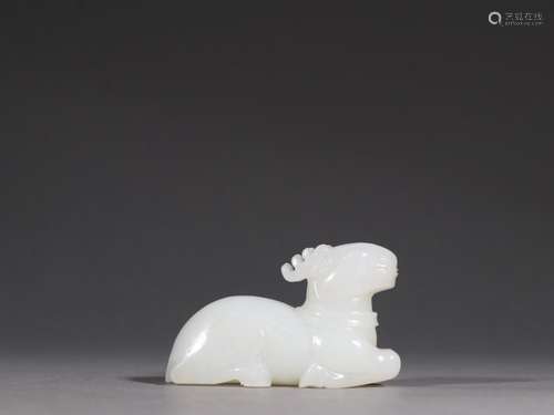 Hetian Bai Yurui deer carvings.Specification: high 4.1 cm lo...