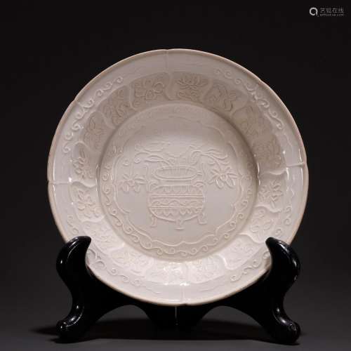 Kiln carved antique traySpecification: wide and 3 cm thick w...