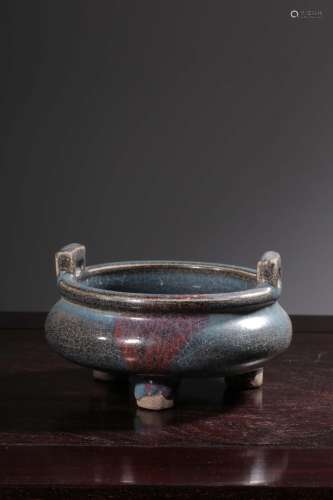 The azure glaze rose violet furnace with three legsSize: 7.8...