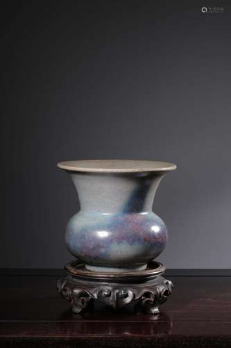 Variable glaze flower vase with complex acid baseVase with s...