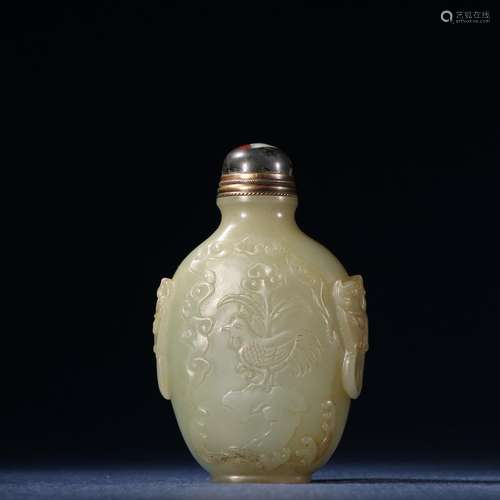 Hetian jade leg snuff bottles.Specification: high 8 ㎝ 5.2 ㎝ ...