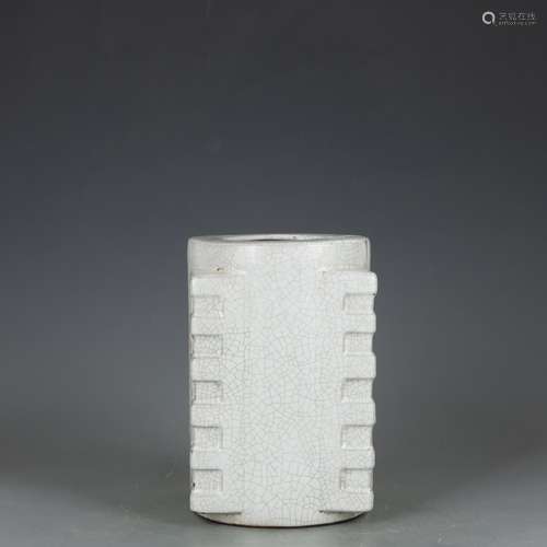 South kiln in white glaze cong type bottle size: 13 cm high ...