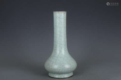 South kiln powder blue glaze string lines straight bottle si...