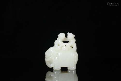 Hetian jade the boy play like carvings, delicate small, the ...