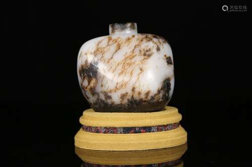 Hetian jade snuff bottles, big size furnishing articles, exq...