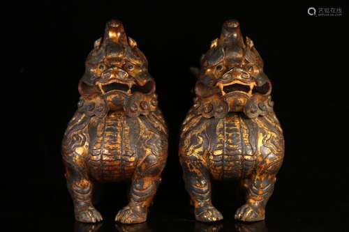 , the mythical wild animal aroma stove a pair of copper womb...