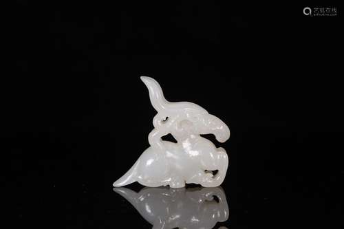 Hetian YuFu deer carvings, the quality of the jade is exquis...