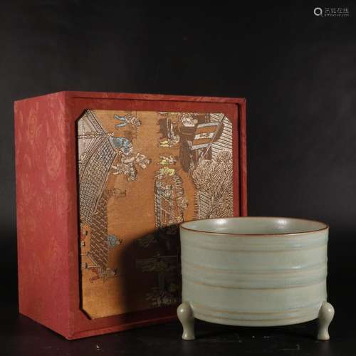 Longquan celadon dazzle grain three-legged censer size: 13.2...