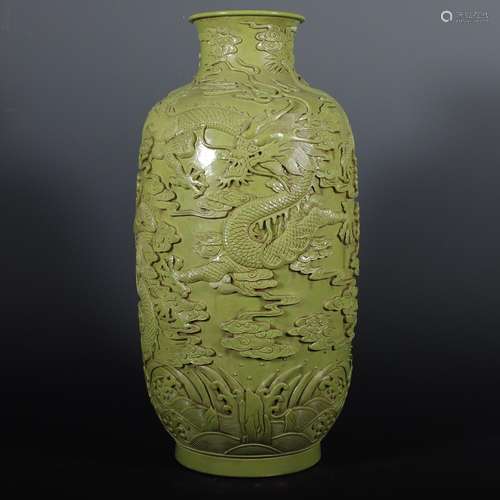 With carved dragon wax gourd bottle green enamel.Size: 39 cm...