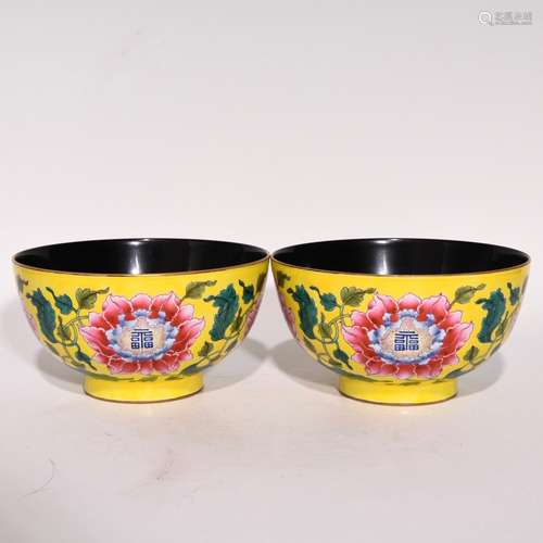 With sharply glaze colored enamel everyone flowers green-spl...