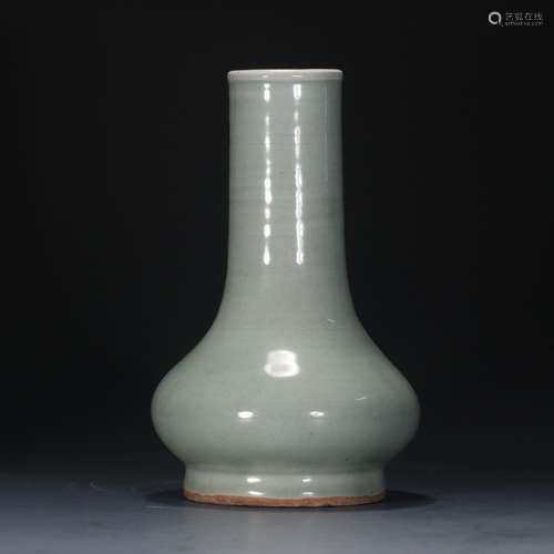 Antique shops, longquan celadon celadon of the reward bottle...