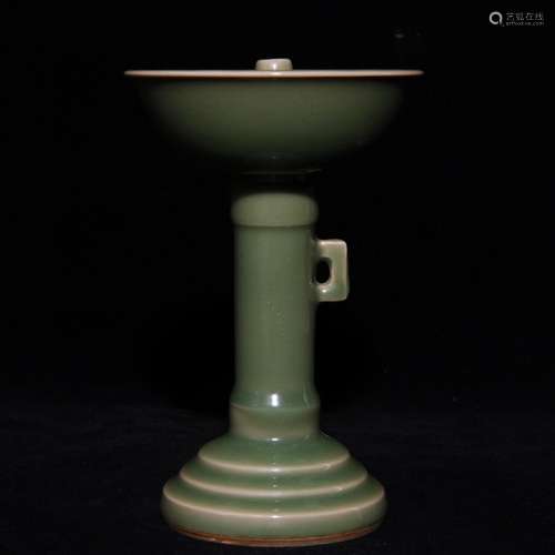 Longquan celadon lamp 17 x10. 6