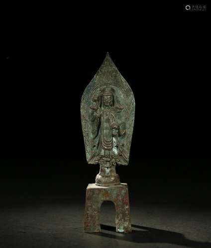 Copper "beiqi Buddha"Size: 5.2 cm wide and 5 cm hi...