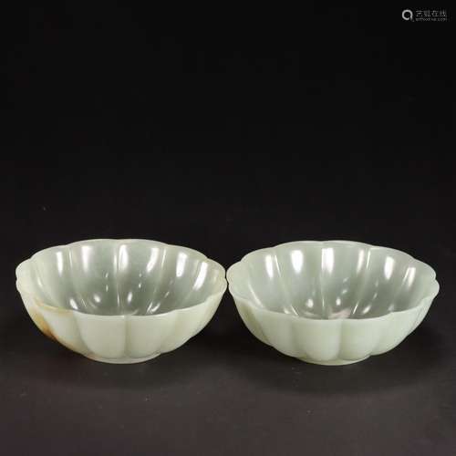 : hetian lorraine mouth bowl of a pair of itSize: 10.8 cm in...