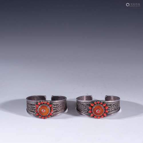 silver inlaid coral monkey bracelet a coupleSpecification: i...
