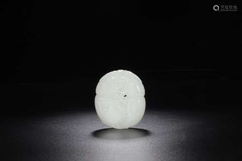 : hetian jade gourd pendantSize: 5.2 cm wide and 4.4 x 2.0 c...