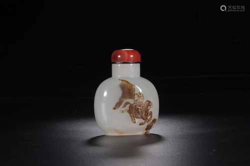 The stories of old Tibet: agate snuff bottleSize: 7.0 cm wid...