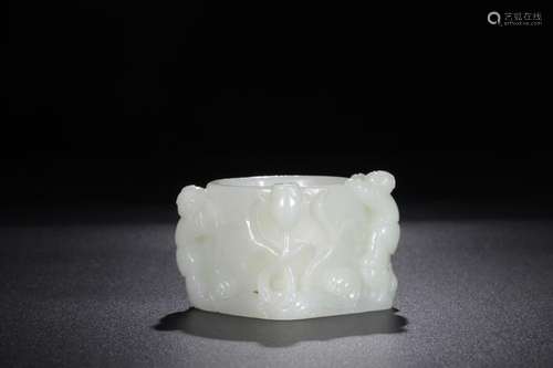 : hetian jade, child cylinder water jarSize: 4.2 cm high 7.4...