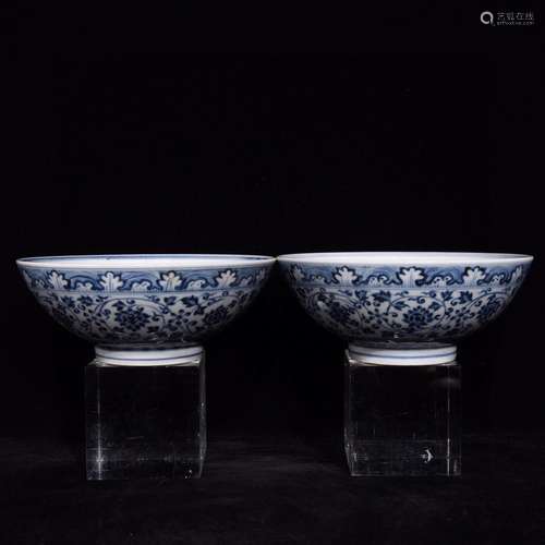 Blue and white lotus flower green-splashed bowls 7.5 x19