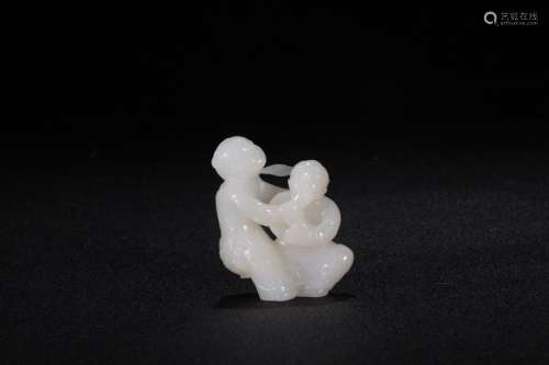 Night: hetian jade, the boy play a playSize: 5.9 cm wide and...