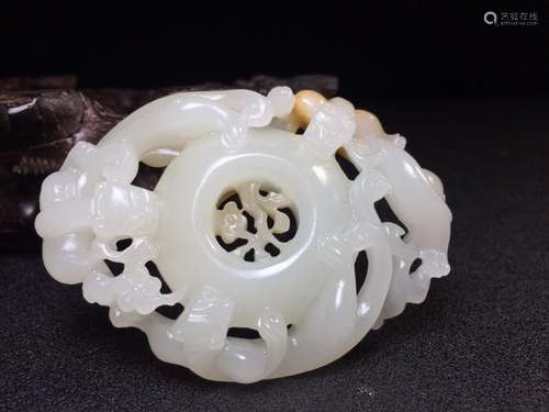 And hetian jade longnu wall8.8 cm long, 6.2 cm wide, 1.6 cm ...