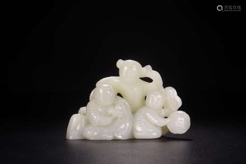 Hetian jade even the birth of furnishing articlesSize: 10 x4...