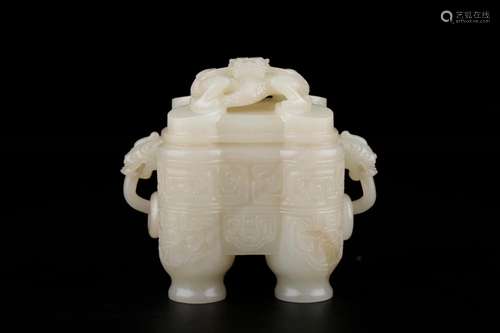 And hetian jade longnu button beast furnaceSize: 11 of 13 cm...