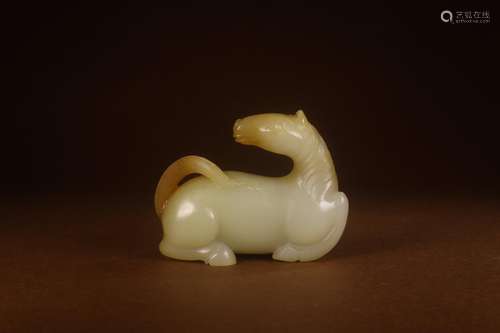 Furnishing articles, hotan jade lying horsesSize: 8.8 x4x6. ...