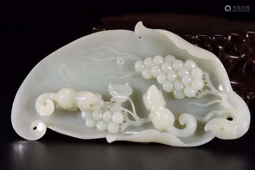 , hotan jade many children lick19 cm long, 9.8 cm wide. 2.7 ...