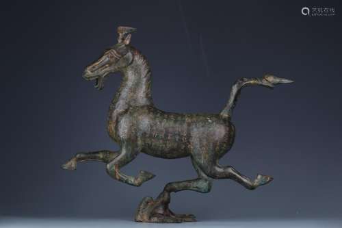 Previously, bronze horse step swallow furnishing articlesSiz...