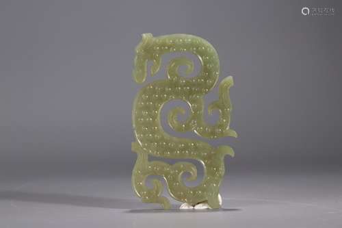 : hetian jade therefore rompuy9 cm long, 5.5 cm wide, 0.5 cm...