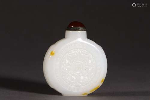 : hetian jade everyone snuff bottlesSize: 5.6 cm wide and 4....