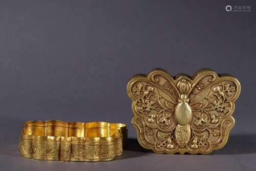 : gold butterfly cover boxSize: 12 * 9.2 cm high 3.9 cm wide...