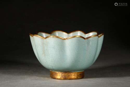 , your kiln lotus bowl plated with goldHigh 10.5 cm diameter...