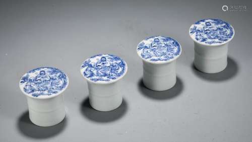 To place a set of blue and white charactersSize, 5 diameter ...