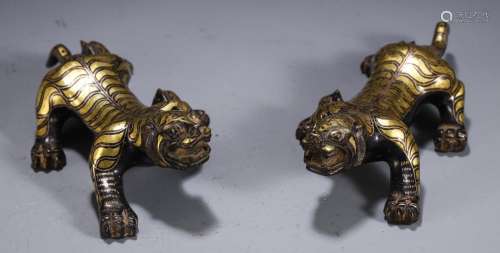 Beast a pair of gold or silver and copperSize, total weight ...