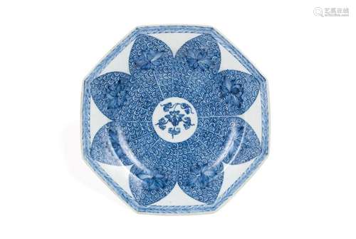 KANGXI PERIOD 'LOTUS' PLATE