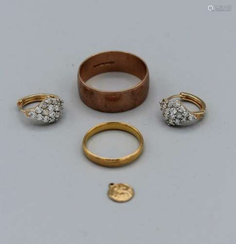 A selection of gold items comprising a 9ct gold rose gold ba...