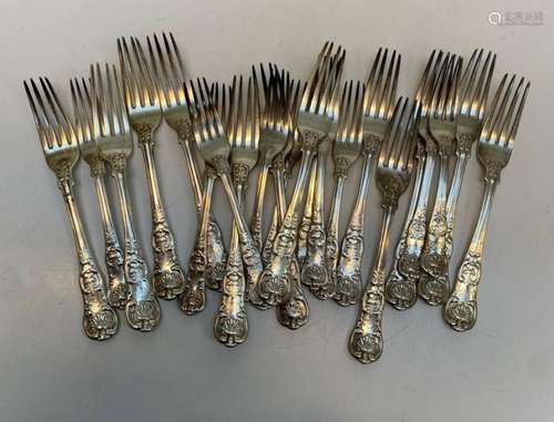 Sterling silver forks, kings Pattern, hallmarked for London,...