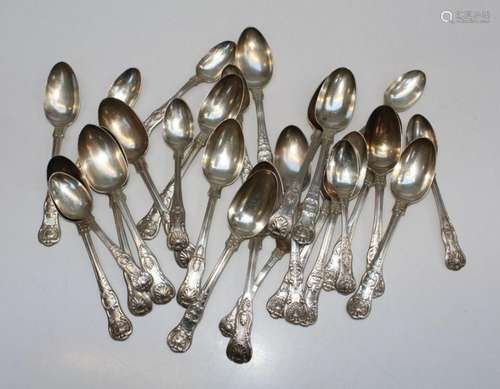 Sterling silver spoons, Kings Pattern, hallmarked for London...