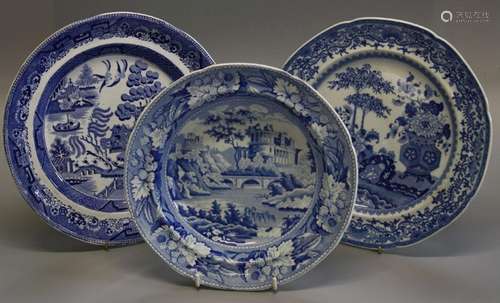 An early 19th century blue and white pottery plate, printed ...