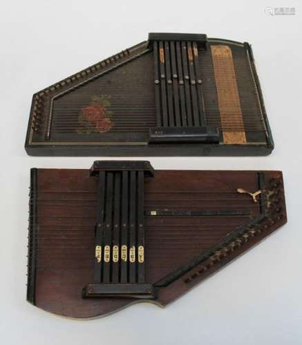 Two early 20th century Auto Harps/zithers, the largest 52cm