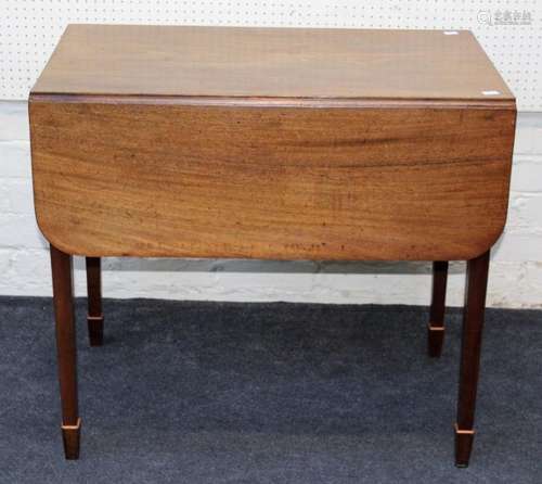 An early 19th century mahogany Pembroke table, the reeded to...